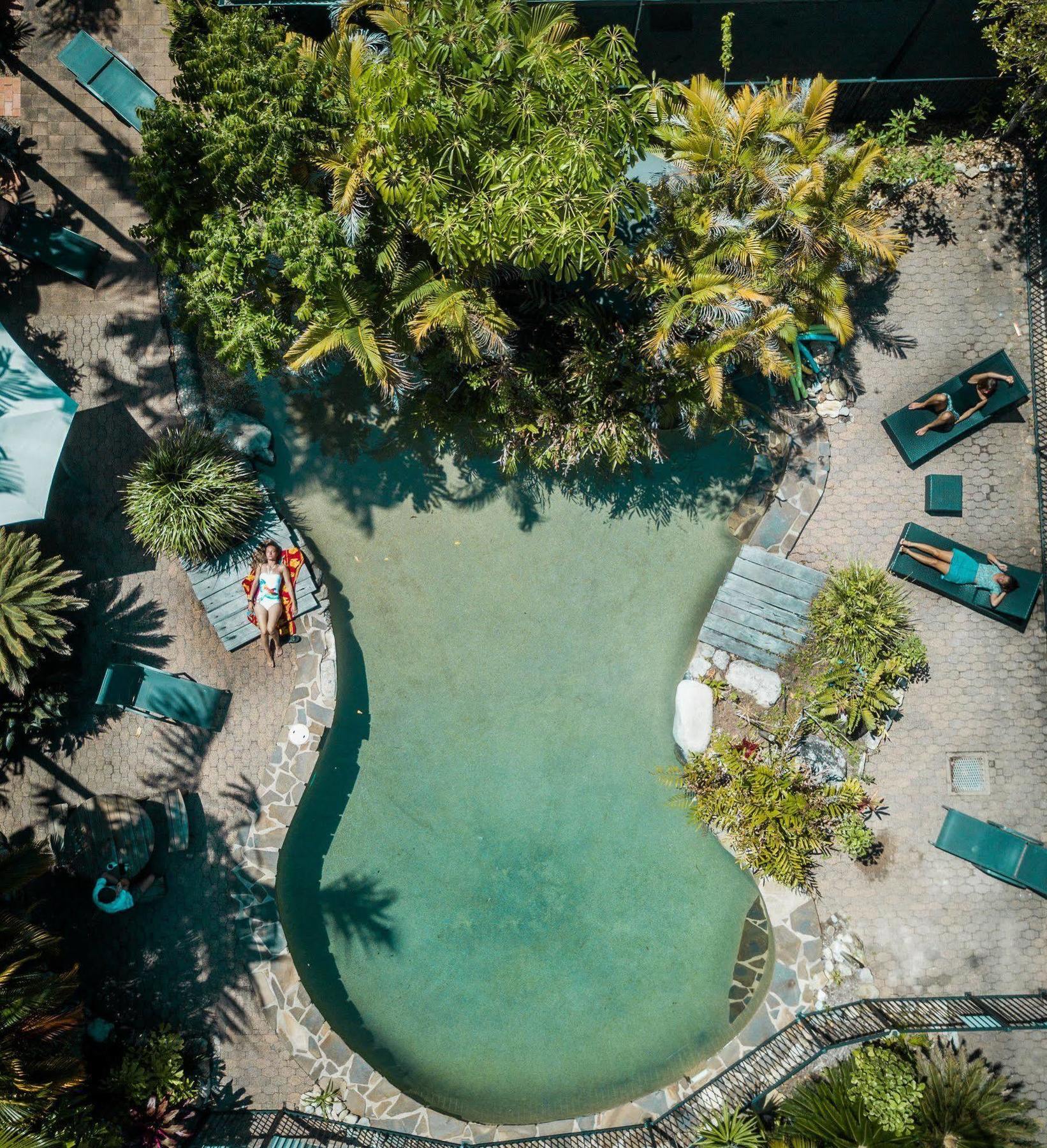 Coral Beach Lodge 道格拉斯港 外观 照片