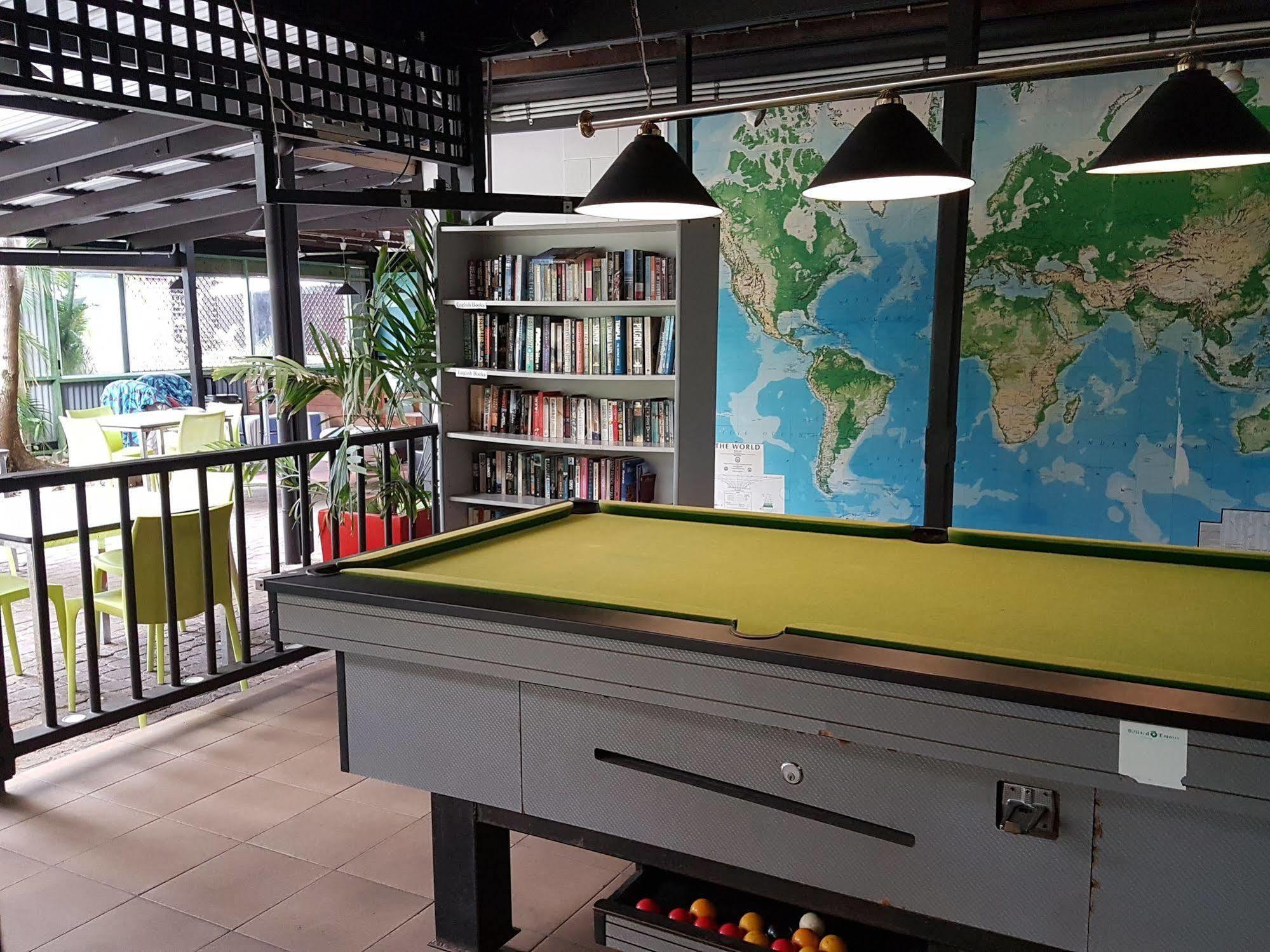 Coral Beach Lodge 道格拉斯港 外观 照片