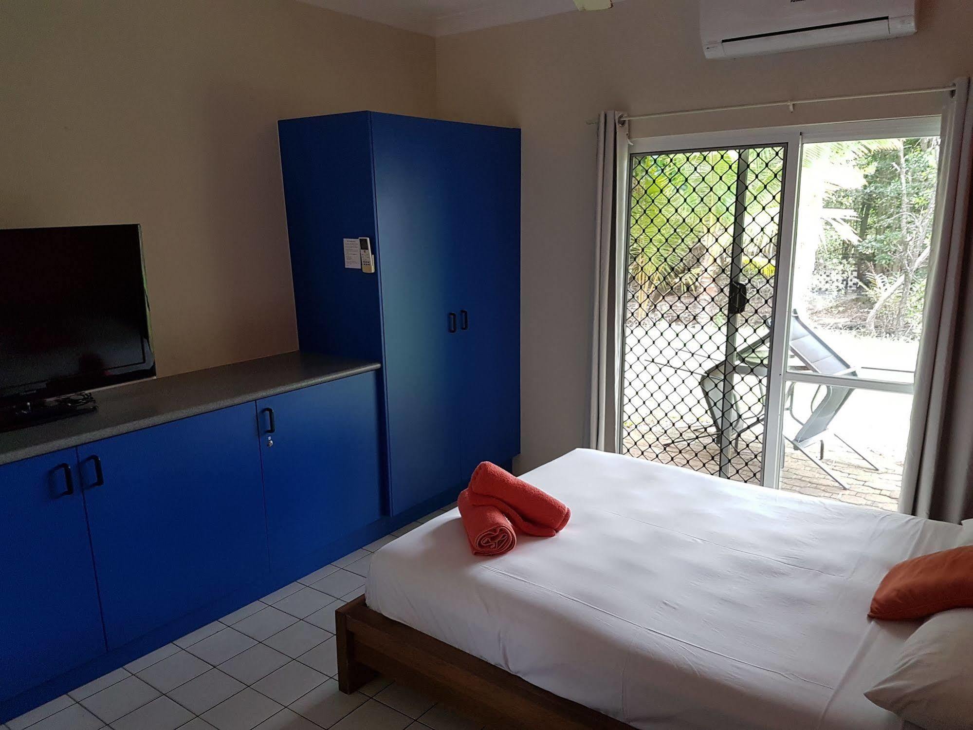 Coral Beach Lodge 道格拉斯港 外观 照片